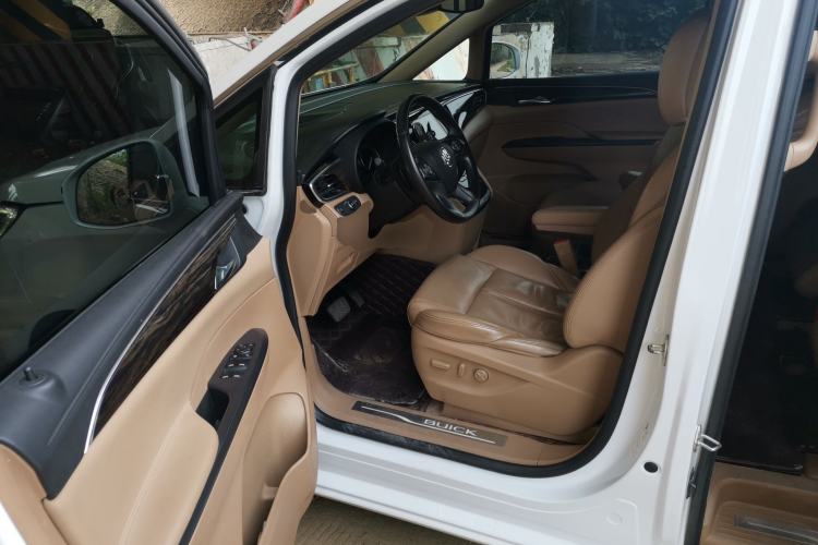 Used Buick GL8 2017 ES 28T Flagship Model China V Standard Driver Seat