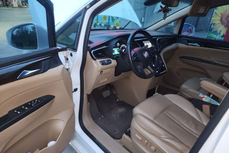 Used Buick GL8 2017 ES 28T Luxury Model China V Standard Driver Seat