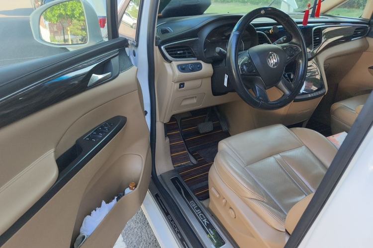 Used Buick GL8 2017 ES 28T Luxury Model China V Standard Driver Seat