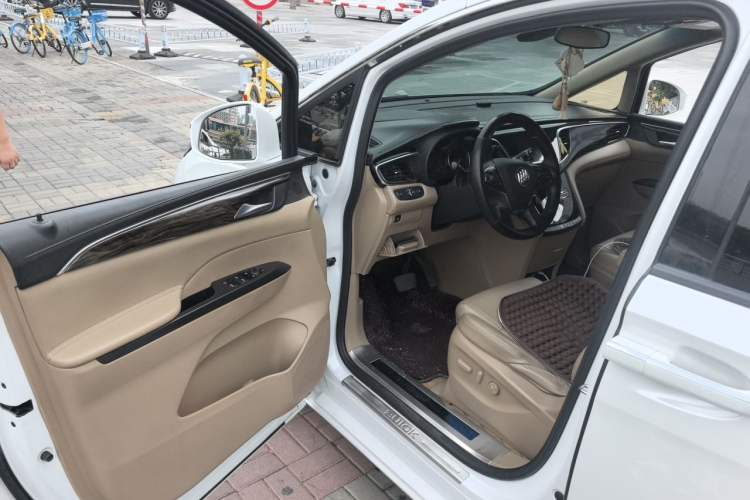 Used Buick GL8 2017 ES 28T Luxury Model China V Standard Driver Seat