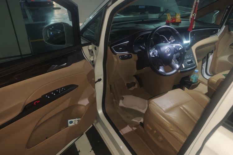 Used Buick GL8 2017 ES 28T Premium Version China V Standard Driver Seat