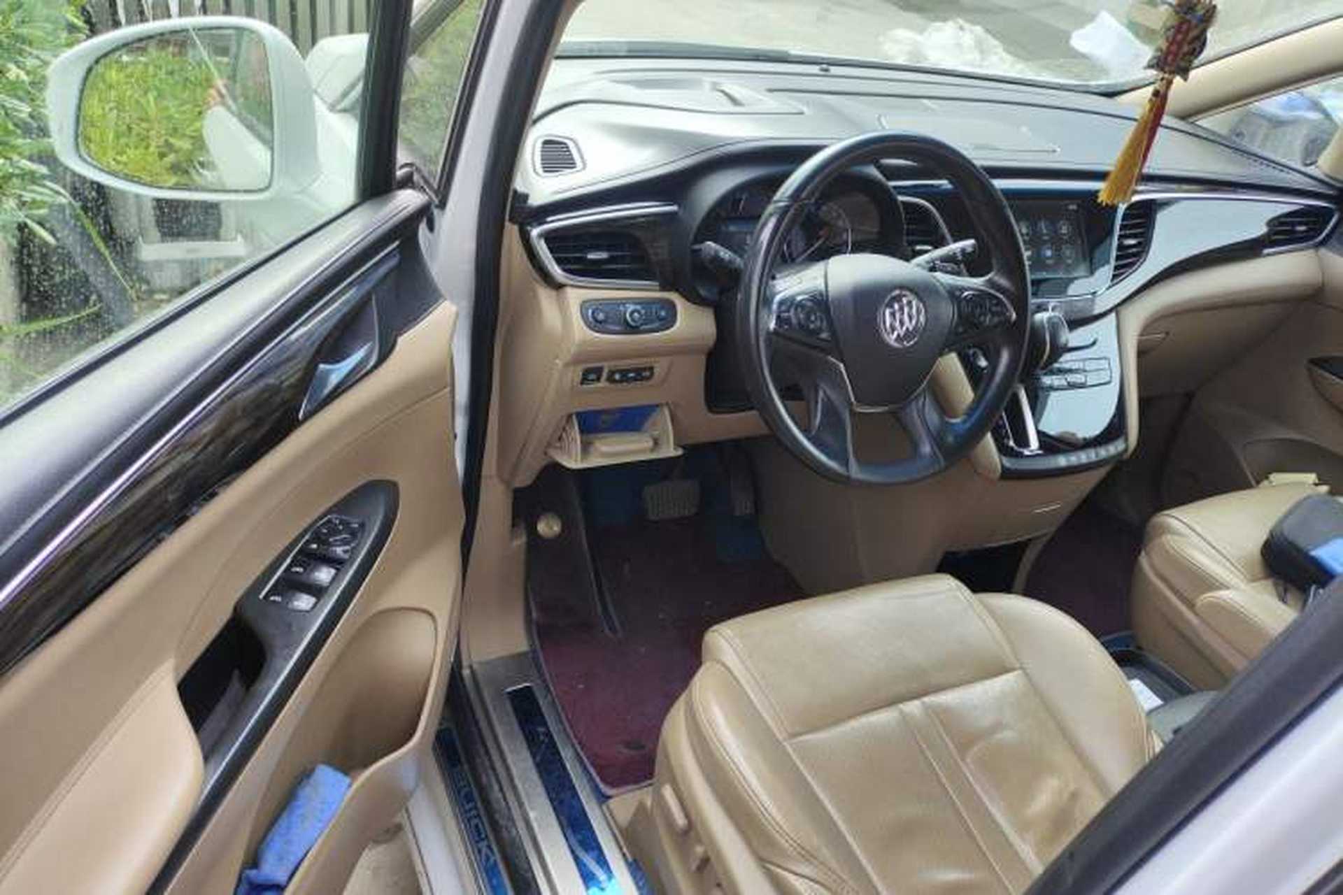 Used Buick GL8 2017 ES 28T Flagship Model China V Standard Driver Seat