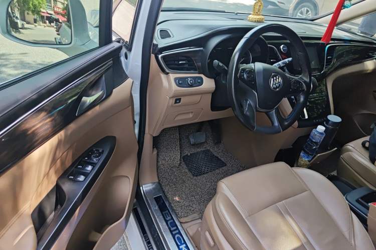 Used Buick GL8 2017 ES 28T Luxury Model China V Standard Driver Seat