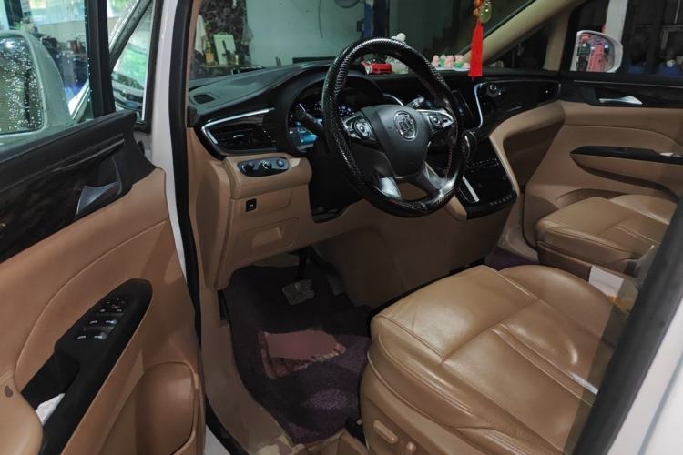 Used Buick GL8 2017 ES 28T Luxury Model China V Standard Driver Seat