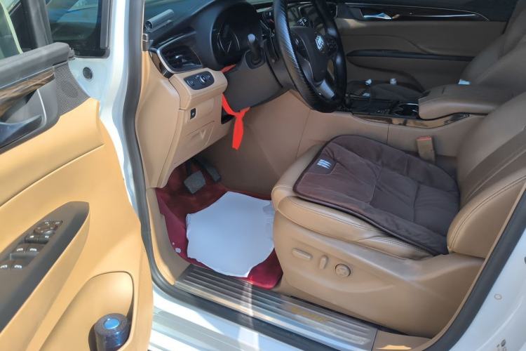 Used Buick GL8 2017 ES 28T Luxury Model China V Standard Driver Seat