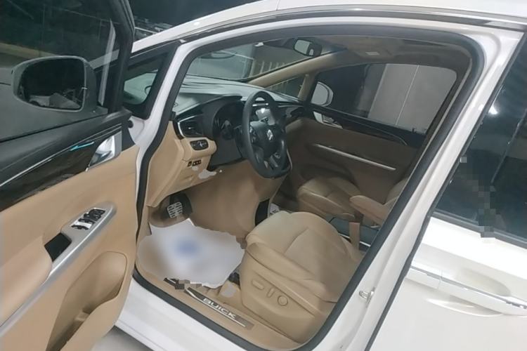Used Buick GL8 2017 ES 28T Flagship Model China V Standard Driver Seat