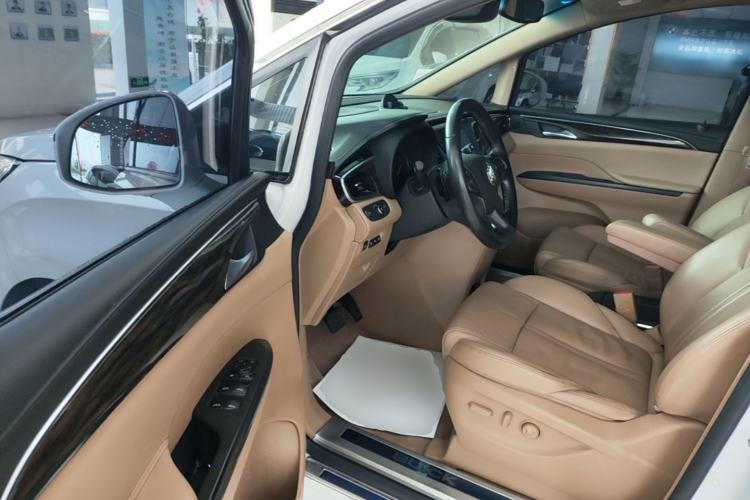 Used Buick GL8 2017 ES 28T Flagship Model China V Standard Driver Seat