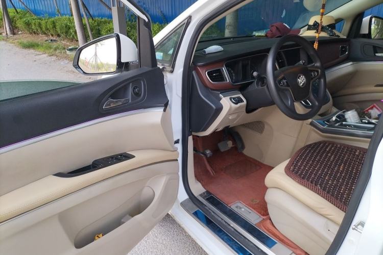 Used Buick GL8 2017 25S Luxury Version China V Standard Driver Seat