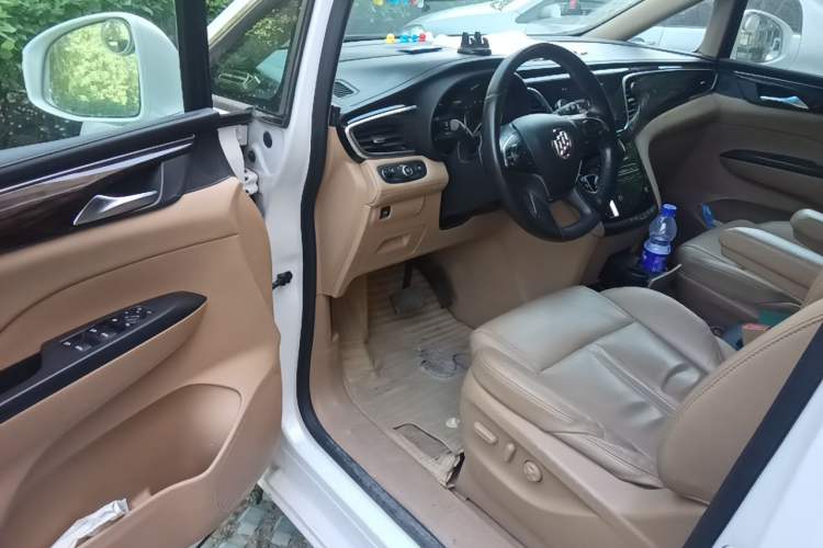 Used Buick GL8 2017 ES 28T Luxury Model China V Standard Driver Seat