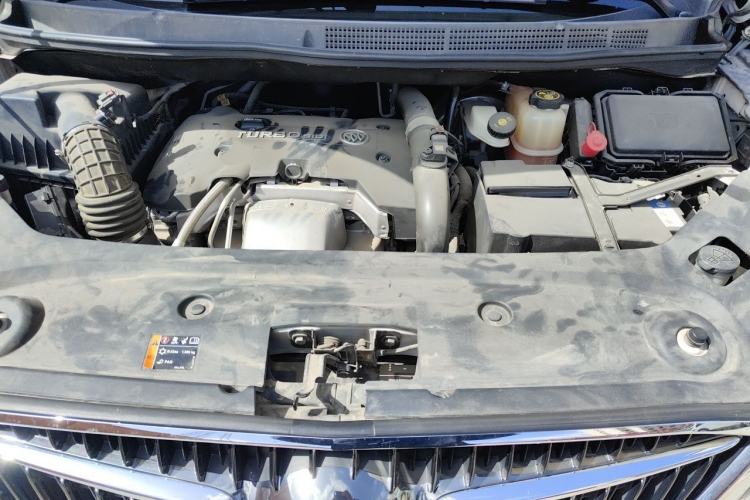 Used Buick GL8 2017 ES 28T Comfort Model China V Standard Engine Bay
