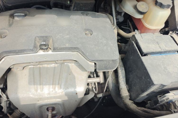 Used Buick GL8 2017 25S Luxury Version China V Standard Engine Bay