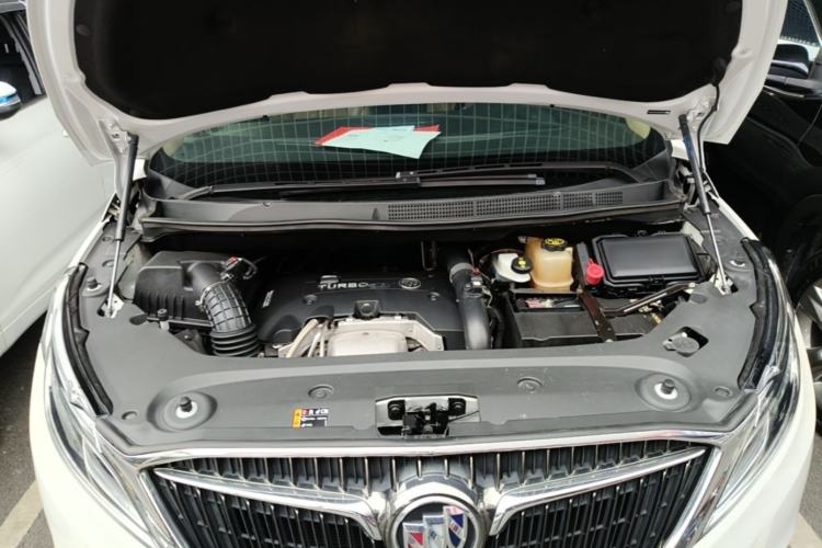 Used Buick GL8 2017 ES 28T Premium Version China V Standard Engine Bay