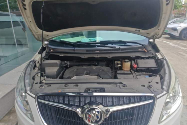 Used Buick GL8 2017 25S Luxury Version China V Standard Engine Bay