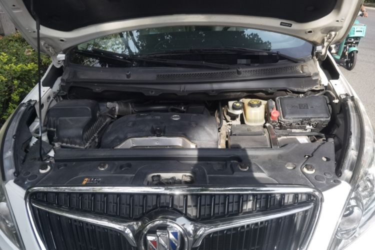 Used Buick GL8 2017 25S Prestige Version China V Standard Engine Bay