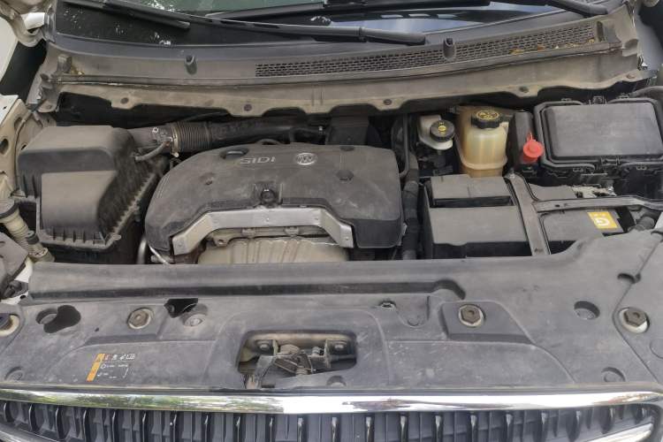 Used Buick GL8 2017 25S Comfort Version China V Standard Engine Bay