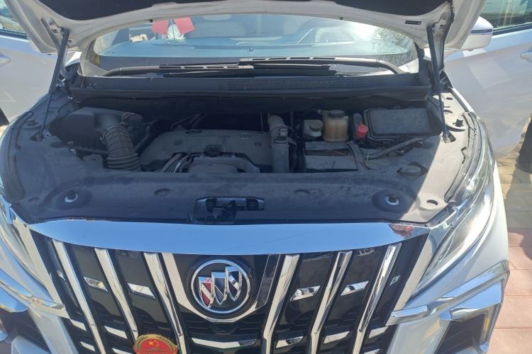 Used Buick GL8 2017 ES 28T Comfort Model China V Standard Engine Bay
