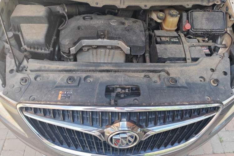 Used Buick GL8 2017 25S Comfort Version China V Standard Engine Bay