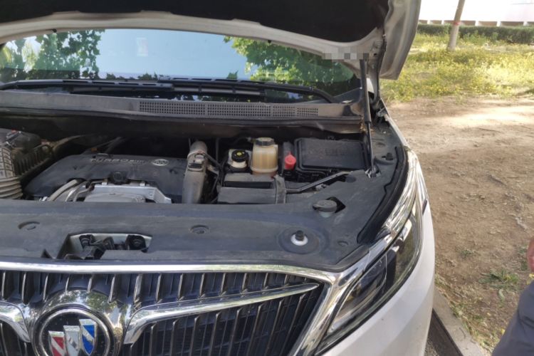 Used Buick GL8 2017 ES 28T Flagship Model China V Standard Engine Bay Left