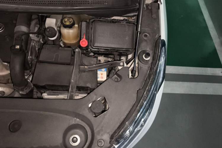 Used Buick GL8 2017 ES 28T Luxury Model China V Standard Engine Bay Left