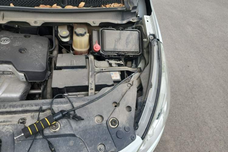 Used Buick GL8 2017 25S Comfort Version China V Standard Engine Bay Left