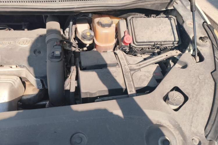 Used Buick GL8 2017 ES 28T Luxury Model China V Standard Engine Bay Left