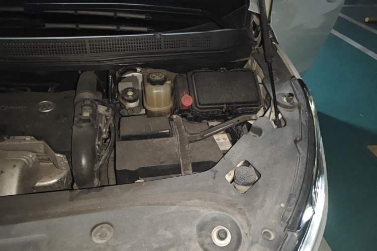 Used Buick GL8 2017 ES 28T Premium Version China V Standard Engine Bay Left