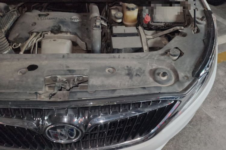 Used Buick GL8 2017 ES 28T Luxury Model China V Standard Engine Bay Left