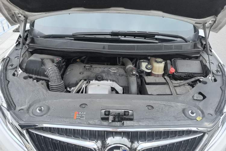 Used Buick GL8 2017 ES 28T Luxury Model China V Standard Engine Bay