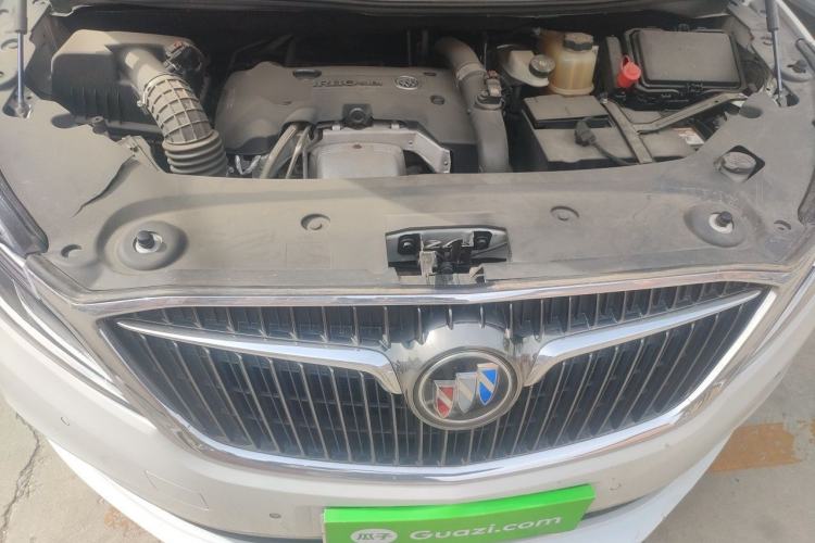 Used Buick GL8 2017 ES 28T Flagship Model China V Standard Engine Bay