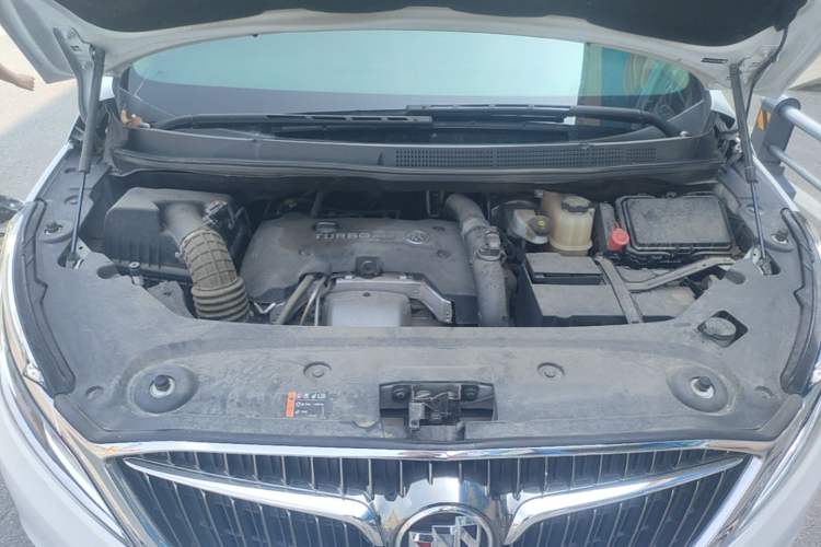 Used Buick GL8 2017 ES 28T Premium Version China V Standard Engine Bay