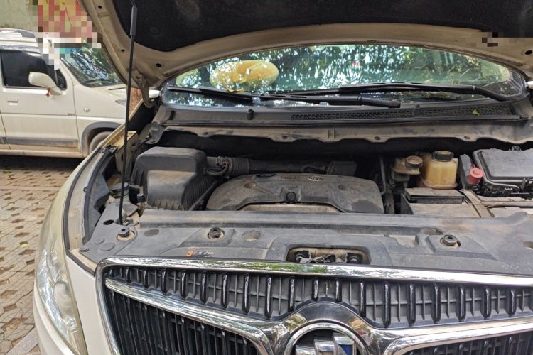 Used Buick GL8 2017 25S Comfort Version China V Standard Engine Bay Right