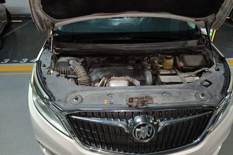 Used Buick GL8 2017 ES 28T Comfort Model China V Standard Engine Bay Right