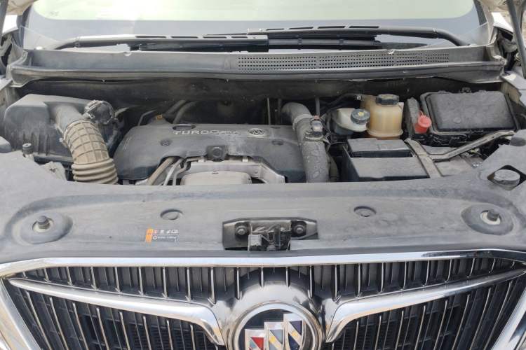 Used Buick GL8 2017 ES 28T Luxury Model China V Standard Engine Bay
