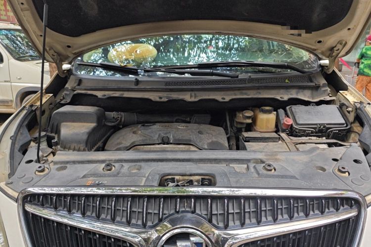 Used Buick GL8 2017 25S Comfort Version China V Standard Engine Bay