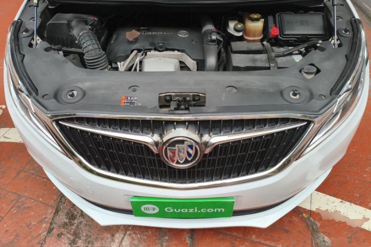 Used Buick GL8 2017 ES 28T Premium Version China V Standard Engine Bay