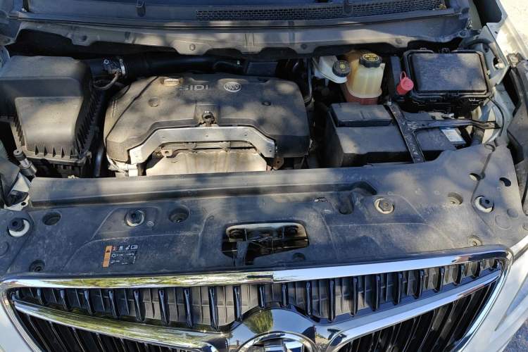 Used Buick GL8 2017 25S Prestige Version China V Standard Engine Bay