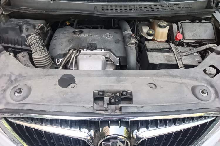Used Buick GL8 2017 ES 28T Luxury Model China V Standard Engine Bay