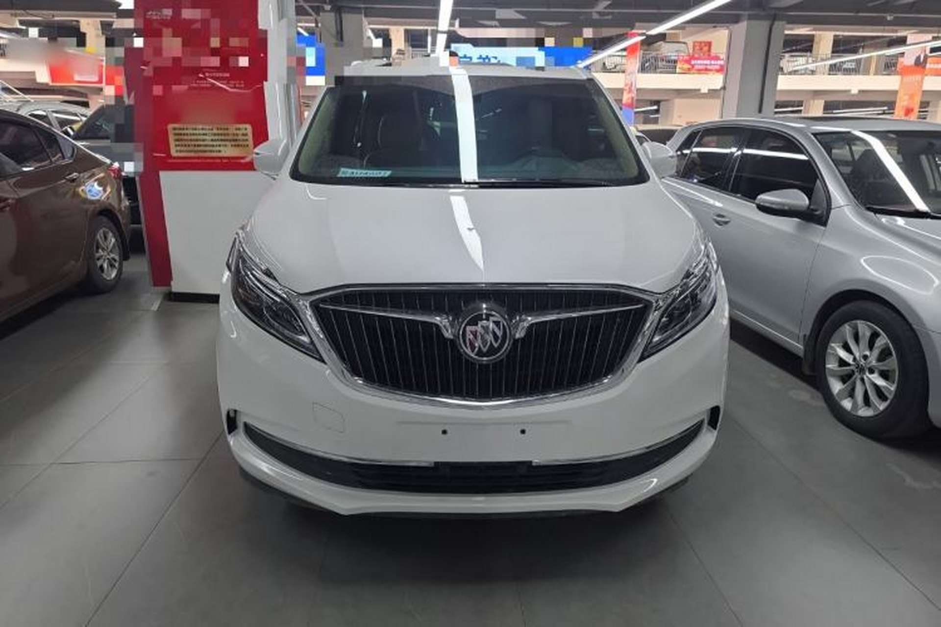 Used Buick GL8 2017 ES 28T Luxury Model China V Standard Exterior 1