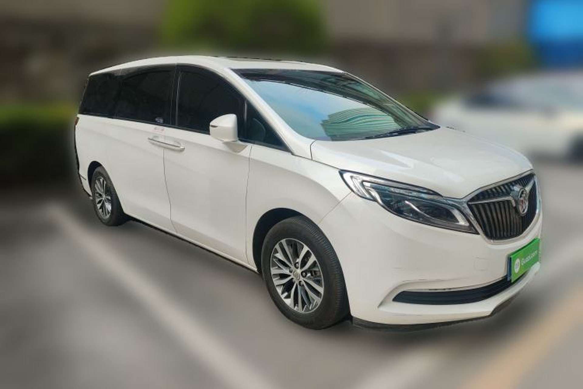 Used Buick GL8 2017 ES 28T Luxury Model China V Standard Exterior 2