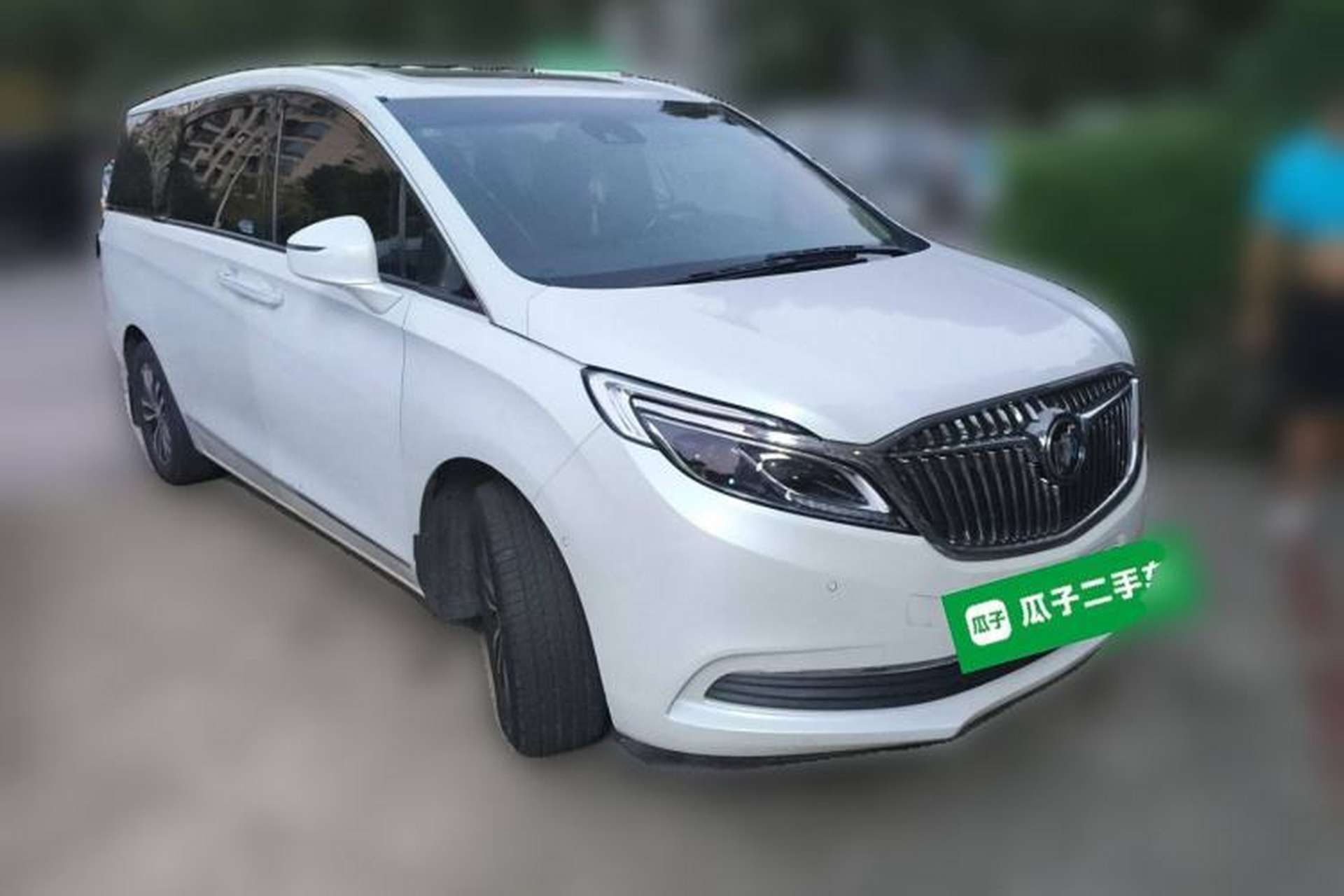 Used Buick GL8 2017 ES 28T Flagship Model China V Standard Exterior 2
