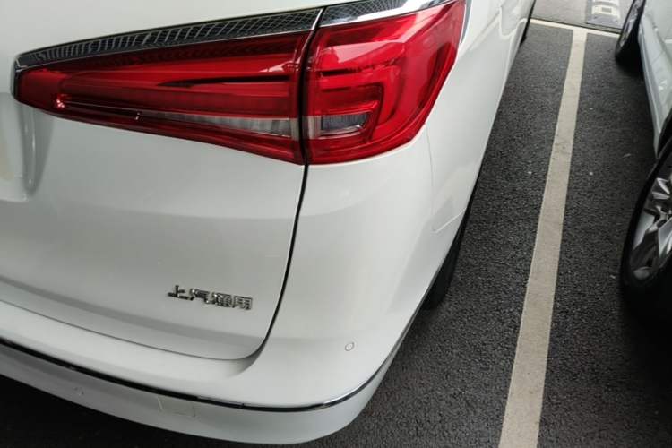 Used Buick GL8 2017 ES 28T Premium Version China V Standard Exterior 3