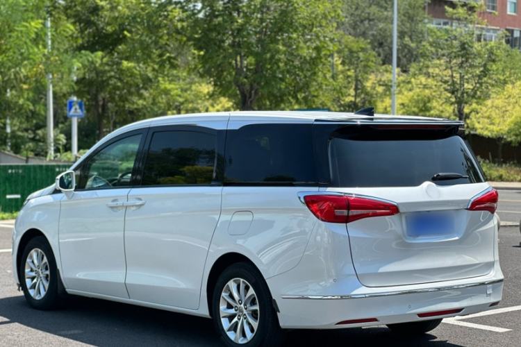 Used Buick GL8 2017 ES 28T Premium Version China V Standard Exterior 3