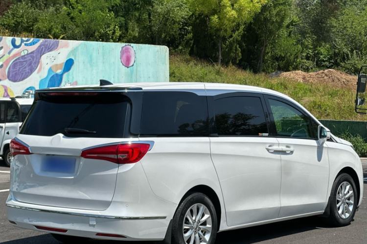 Used Buick GL8 2017 ES 28T Premium Version China V Standard Exterior 5