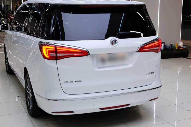 Used Buick GL8 2017 ES 28T Flagship Model China V Standard Exterior 5