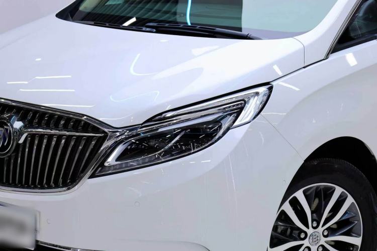 Used Buick GL8 2017 ES 28T Flagship Model China V Standard Exterior 9