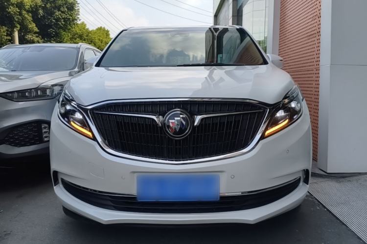 Used Buick GL8 2017 ES 28T Flagship Model China V Standard Front