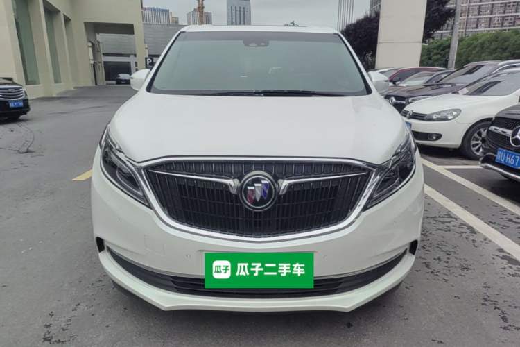 Used Buick GL8 2017 ES 28T Flagship Model China V Standard Front