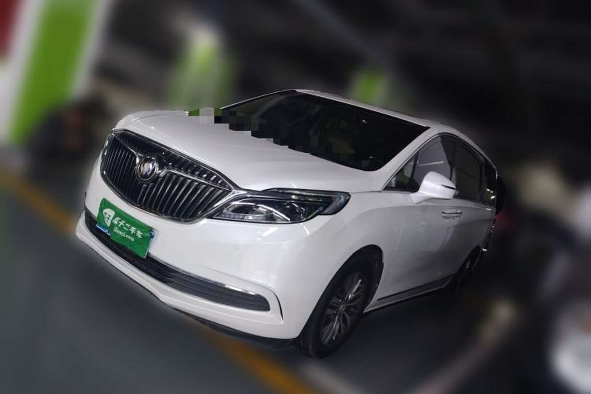 Used Buick GL8 2017 ES 28T Flagship Model China V Standard Front Left 45 Deg