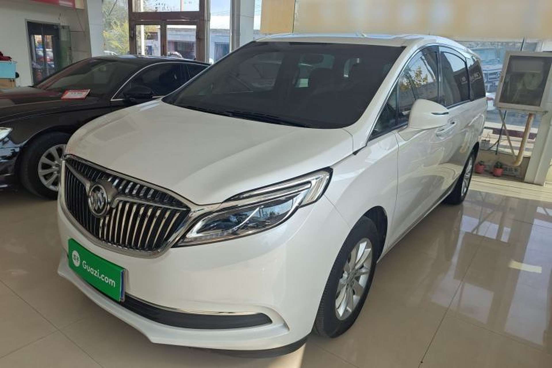 Used Buick GL8 2017 ES 28T Premium Version China V Standard Front Left 45 Deg