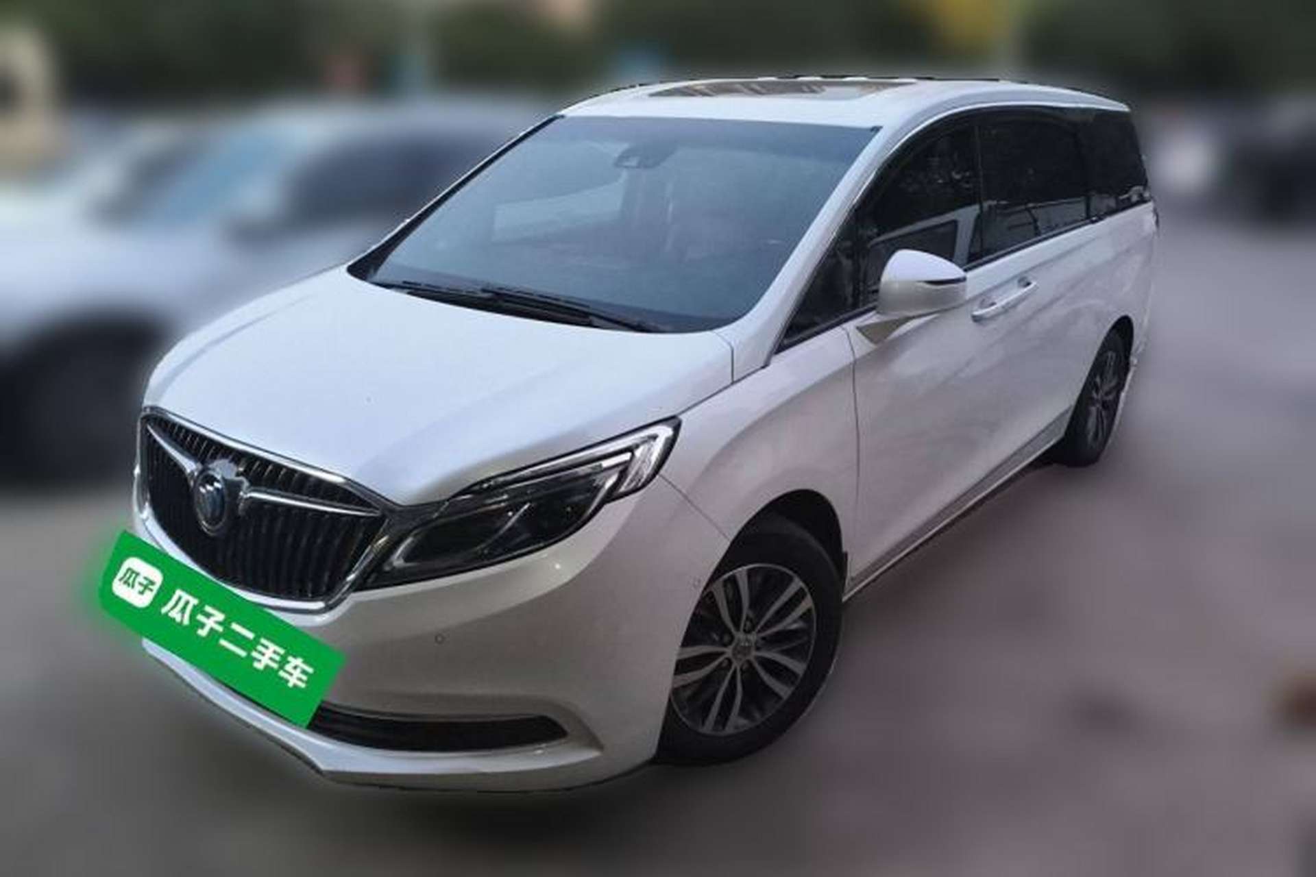 Used Buick GL8 2017 ES 28T Flagship Model China V Standard Front Left 45 Deg